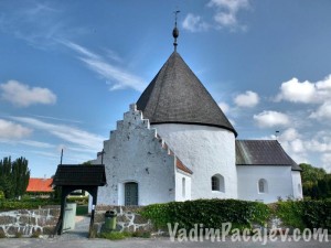 Kościoły rotundowe na Bornholmie – Nyker, Olsker, Nylars i Østerlars
